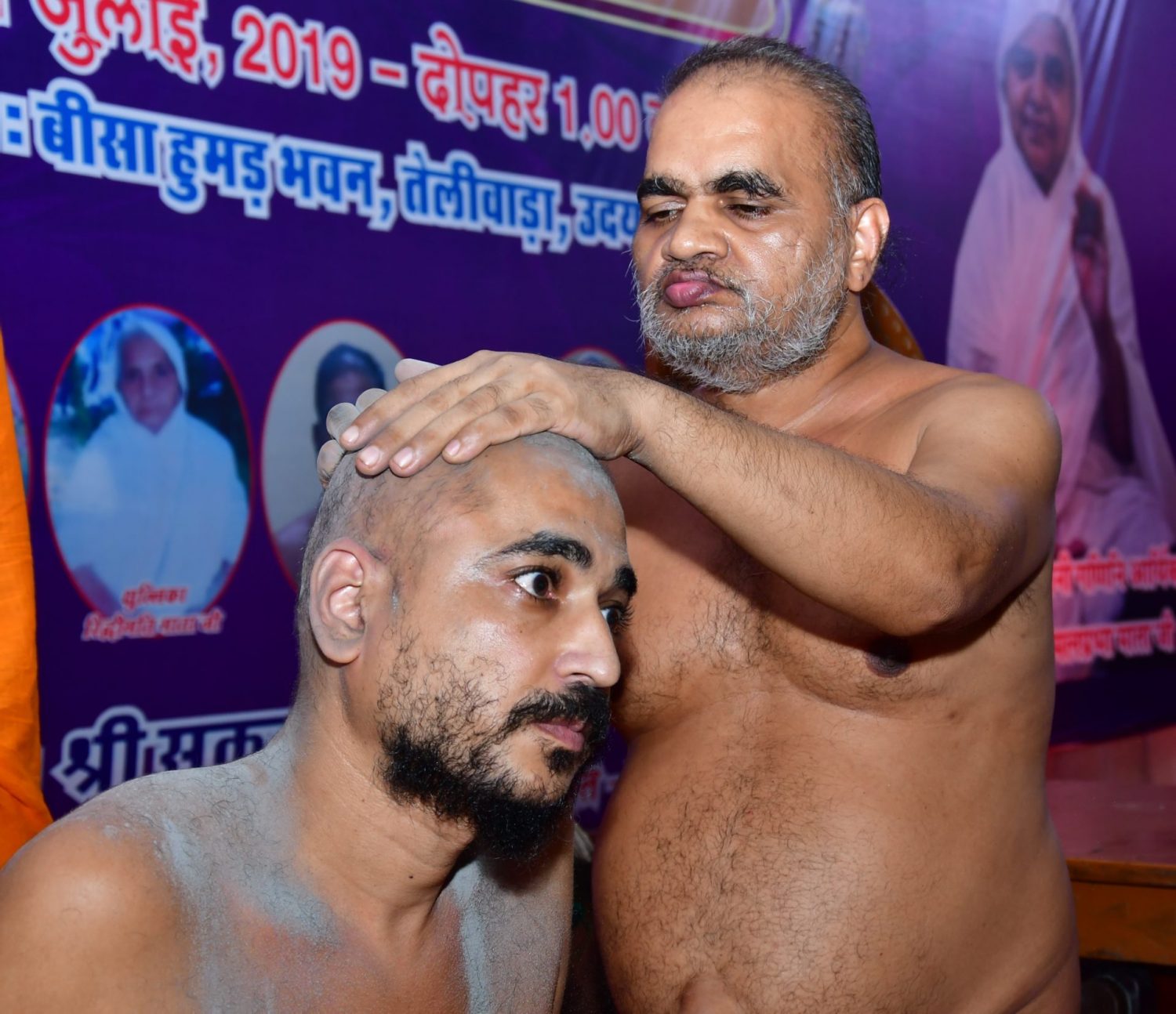 केशलोचन से बढ़ जाती है आत्मा की सुंदरता